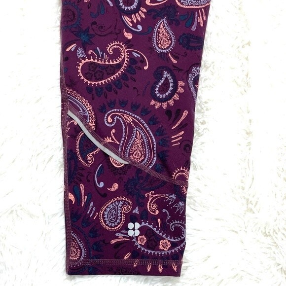 SWEATY BETTY The Power Cropped Paisley Leggings - Picture 8 of 10